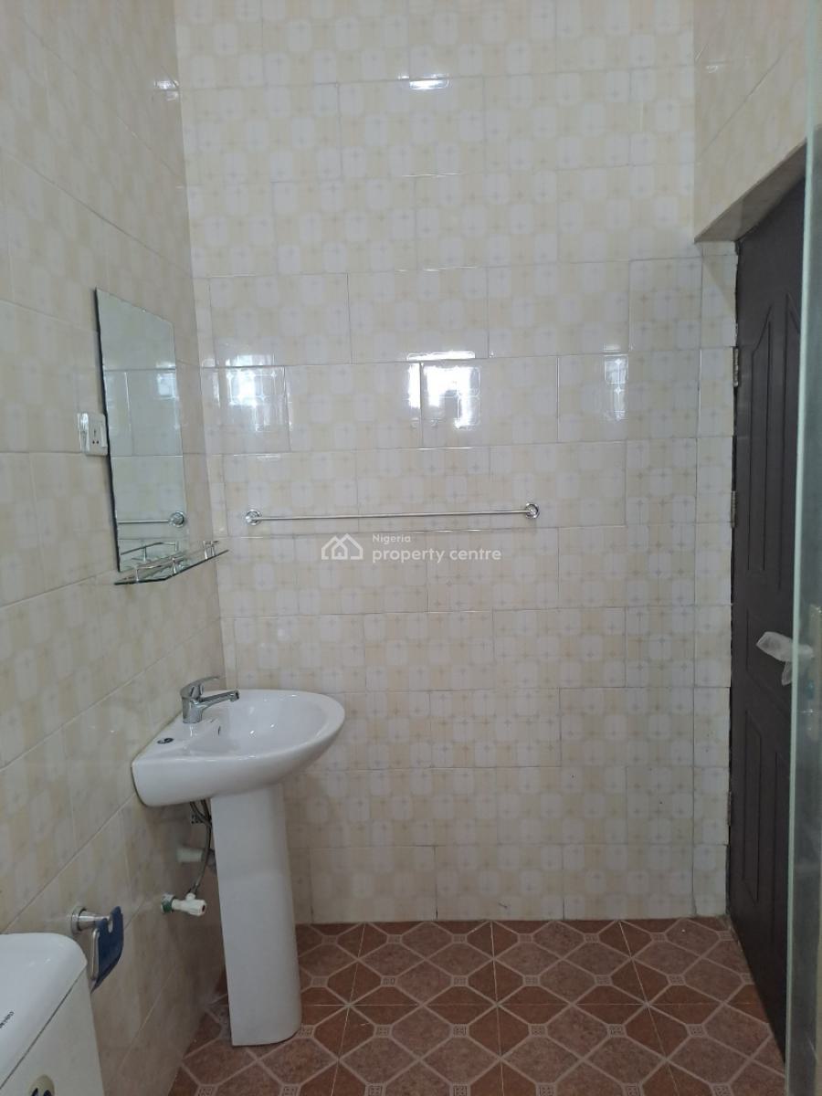 Open Plan 2 Bedrooms Apartment, Adeyemo Akapo, Omole Phase 1, Ikeja, Lagos, Flat / Apartment Short Let