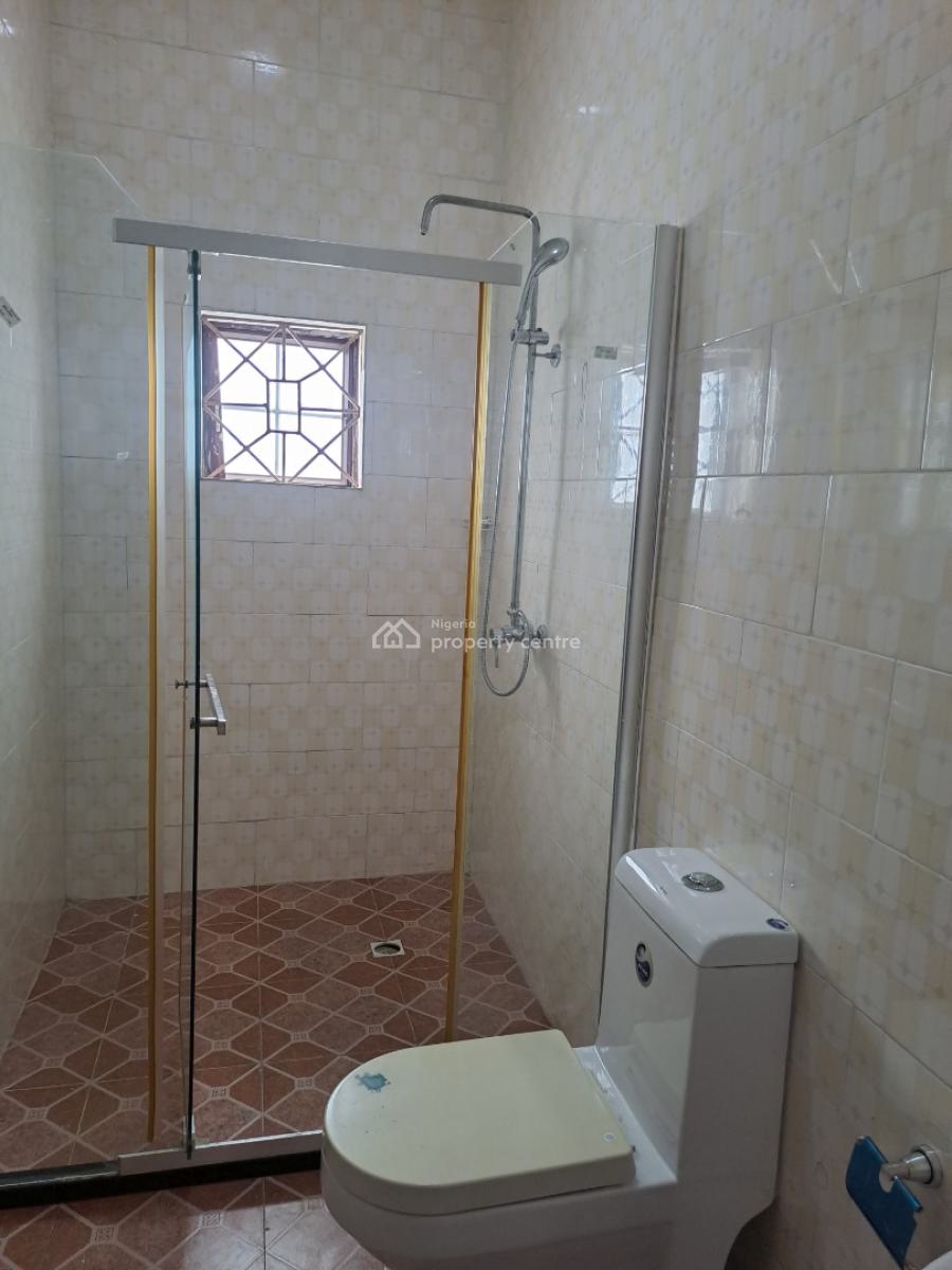 Open Plan 2 Bedrooms Apartment, Adeyemo Akapo, Omole Phase 1, Ikeja, Lagos, Flat / Apartment Short Let