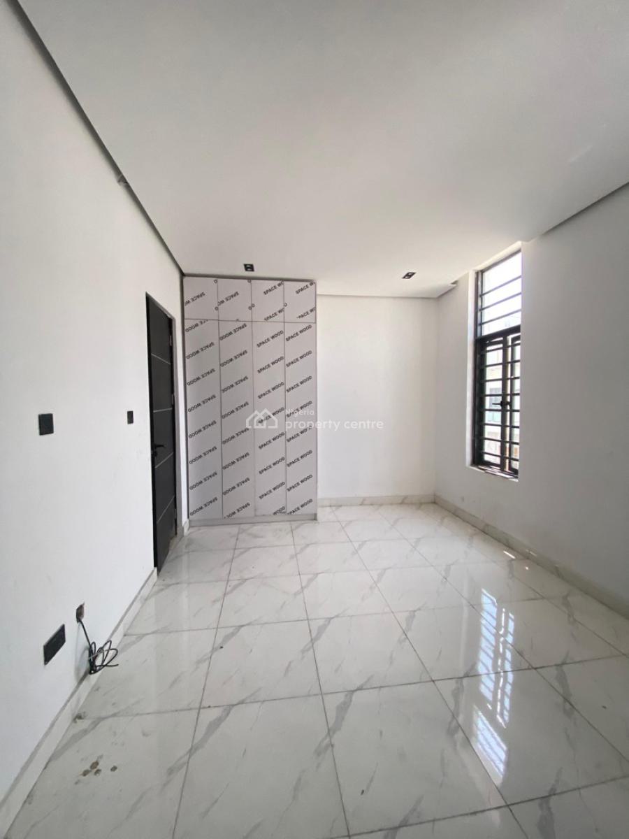2 Bedroom Apartment, Ologolo, Lekki, Lagos, Flat / Apartment for Sale