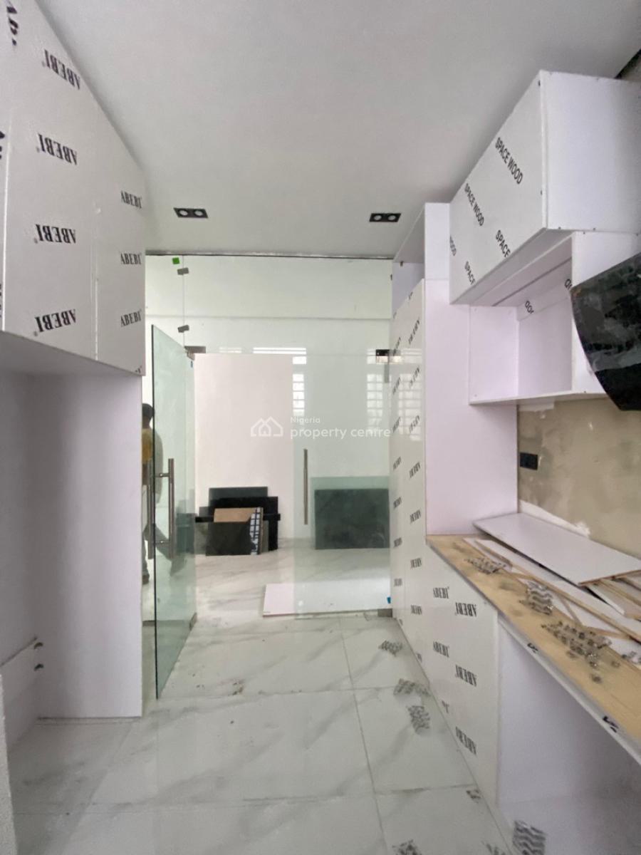 2 Bedroom Apartment, Ologolo, Lekki, Lagos, Flat / Apartment for Sale