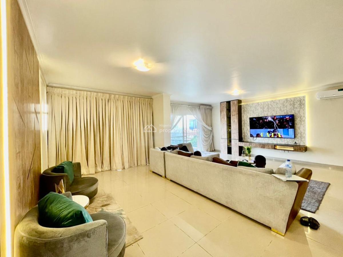 Cozy 3 Bedroom Apartment with Swimming Pool, 6 Gerrard Road, Ikoyi, Lagos, Flat / Apartment Short Let