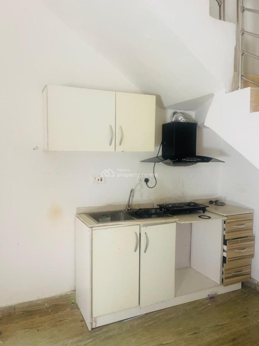 Executive Luxury 2 Bedroom Terrace Duplex, Ikota, Lekki, Lagos, Terraced Duplex for Rent