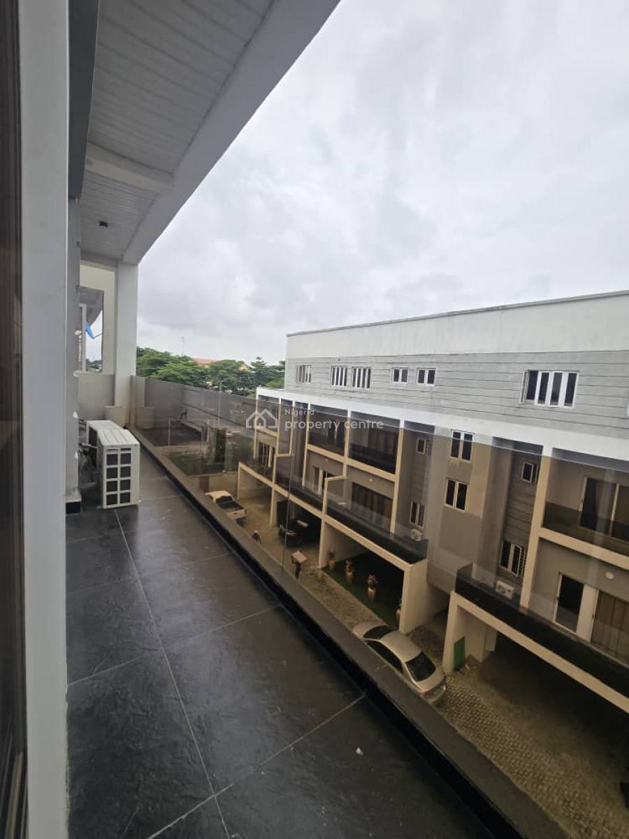 Exquisite 3 Bedroom Apartment, Lekki Phase 1, Lekki, Lagos, Flat / Apartment for Rent
