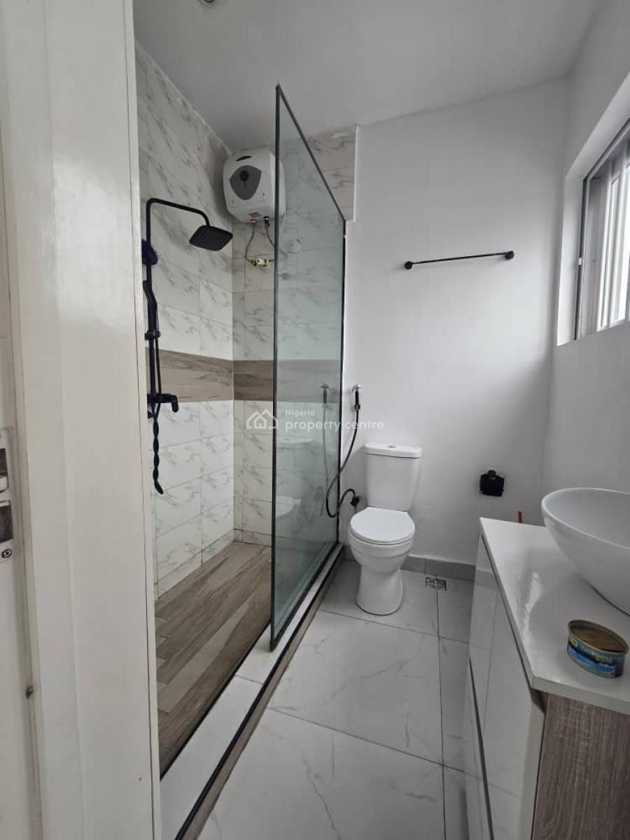 Exquisite 3 Bedroom Apartment, Lekki Phase 1, Lekki, Lagos, Flat / Apartment for Rent
