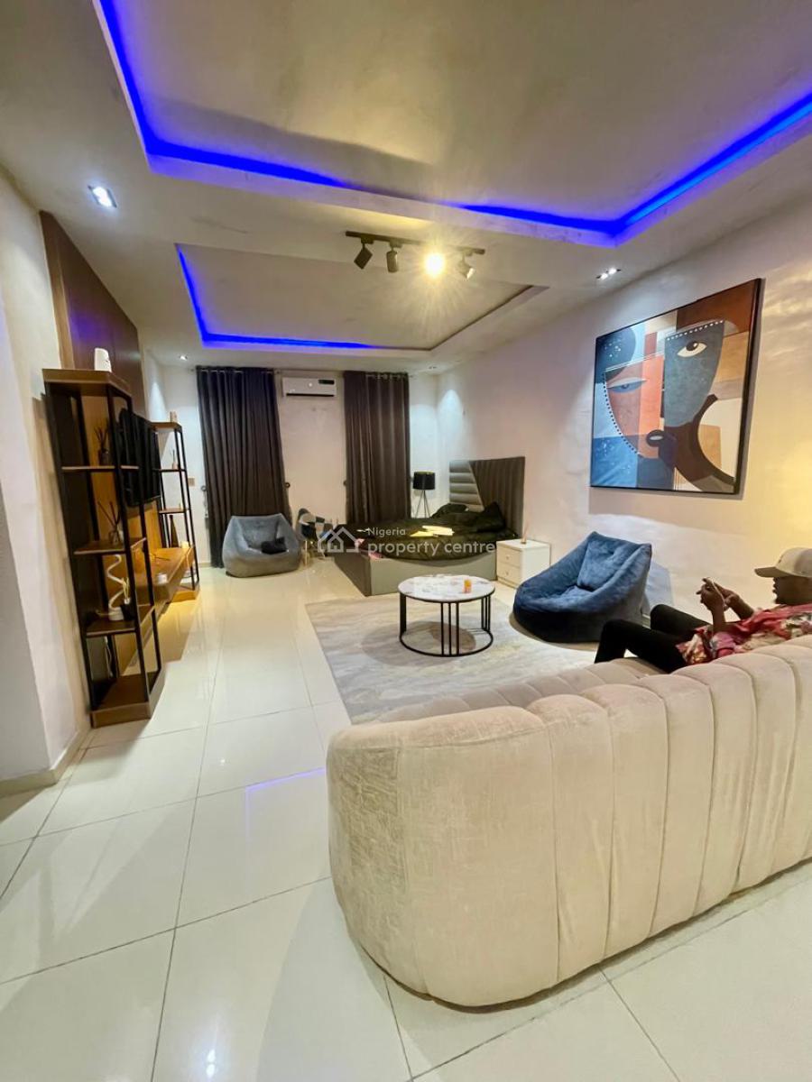 Luxury Fully Furnished Masters Bedroom, Royal Pine Estate, Orchid Road, Lekki, Lagos, Flat / Apartment for Rent