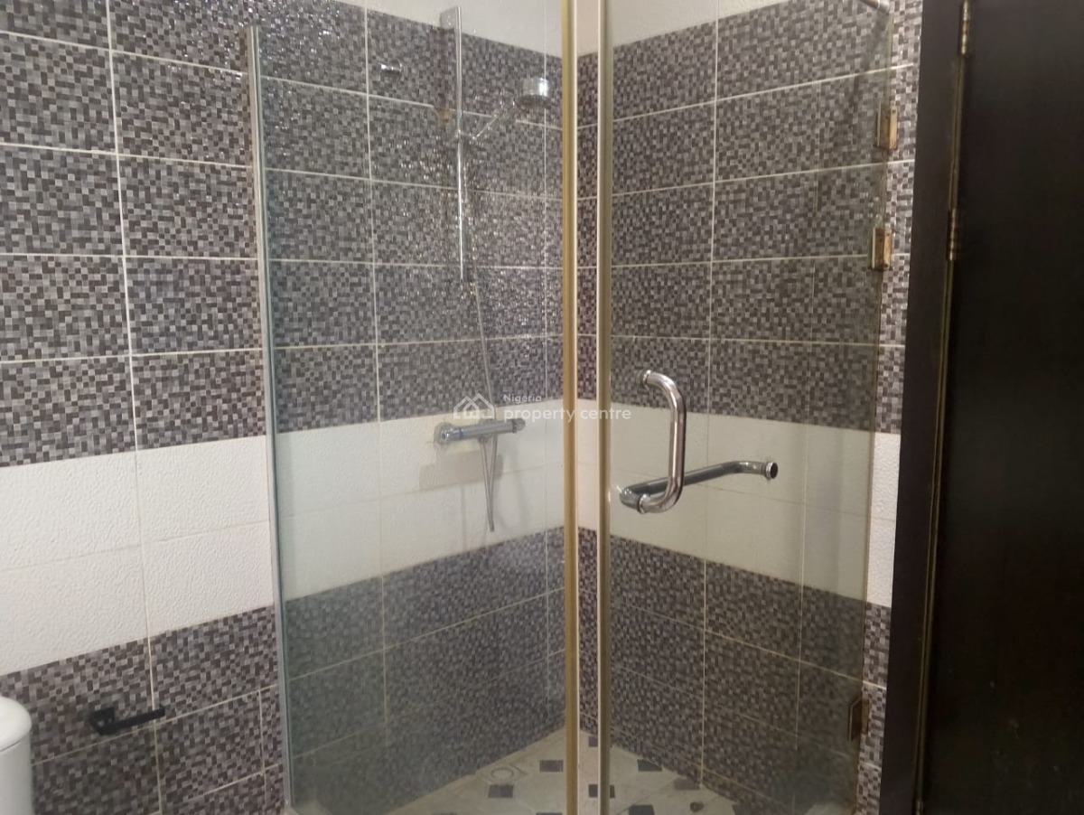 4 Bedrooms Terrace Duplex with a Bq, Lekki Phase 1, Lekki, Lagos, Flat / Apartment for Rent