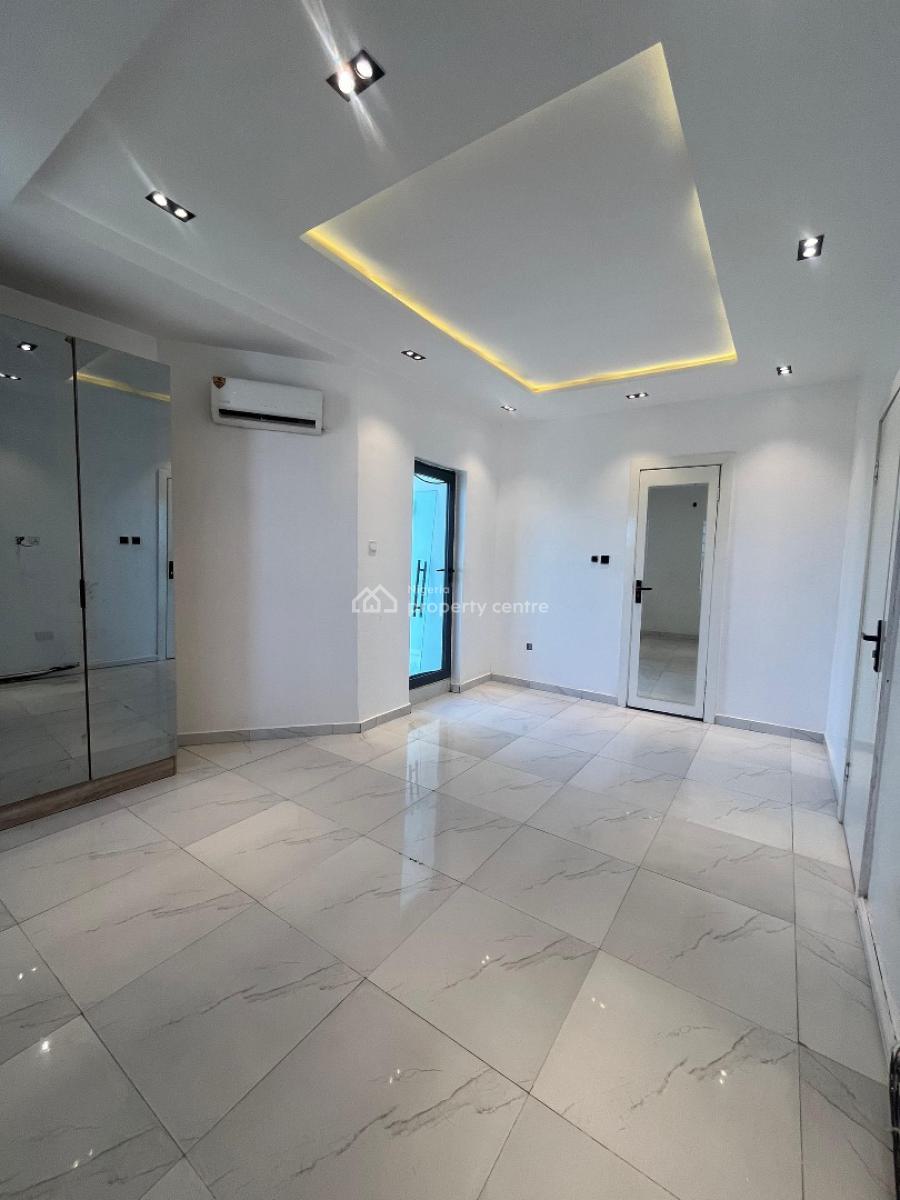 Neatly Built 2 Bedroom Terrace Apartment, Ikate Elegushi, Lekki, Lagos, Flat / Apartment for Sale
