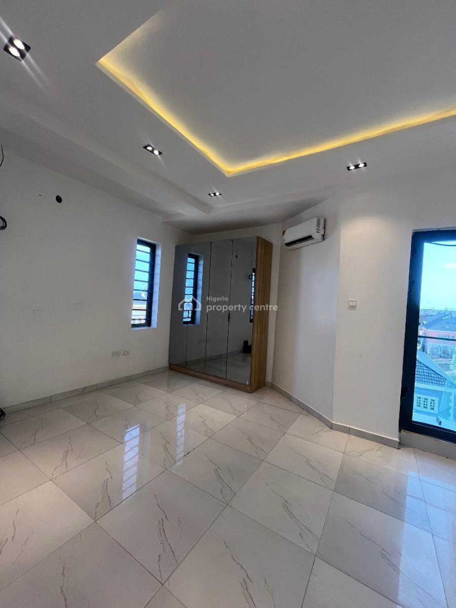 Neatly Built 2 Bedroom Terrace Apartment, Ikate Elegushi, Lekki, Lagos, Flat / Apartment for Sale