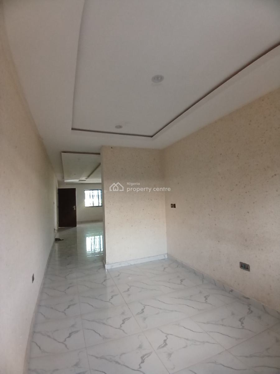 Well Built, Smart 3 Bedroom Block of Flat, Guzape Abuja Diplomatic Zone, Guzape District, Abuja, House for Rent