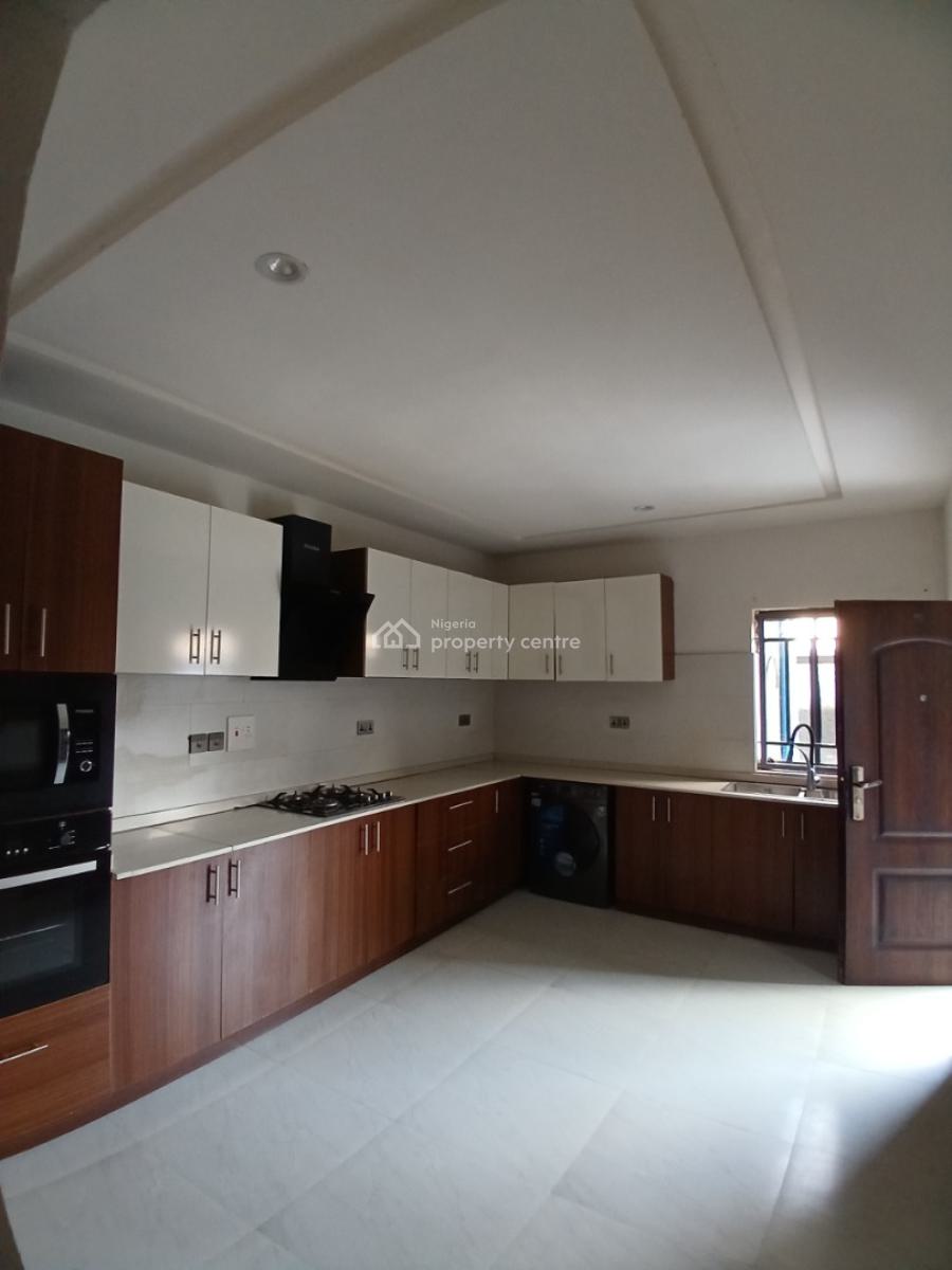 Well Built, Smart 3 Bedroom Block of Flat, Guzape Abuja Diplomatic Zone, Guzape District, Abuja, House for Rent