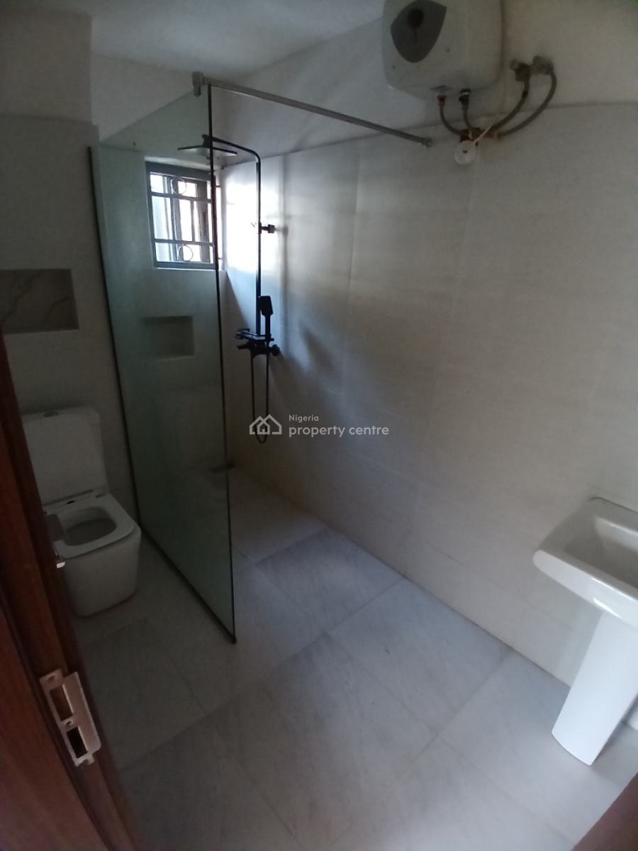 Well Built, Smart 3 Bedroom Block of Flat, Guzape Abuja Diplomatic Zone, Guzape District, Abuja, House for Rent