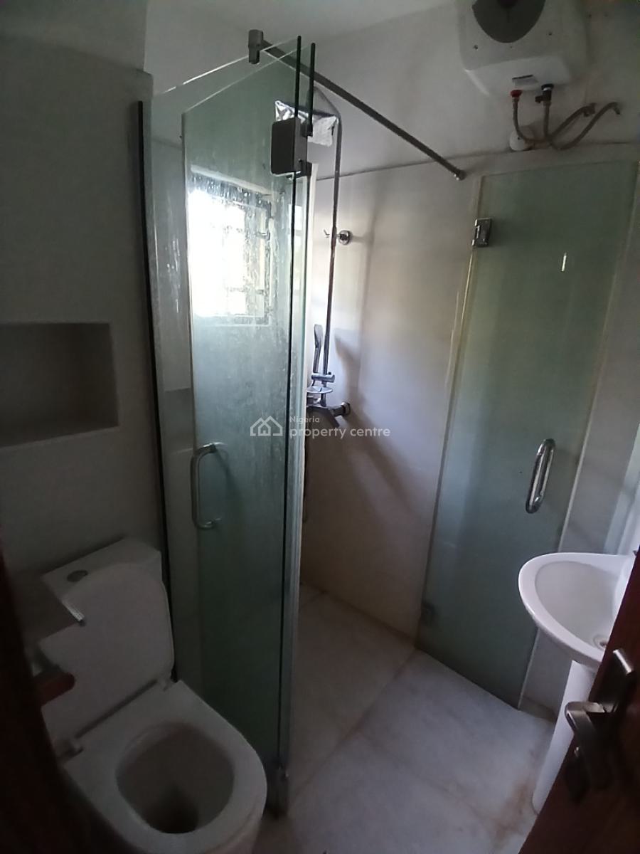 Well Built, Smart 3 Bedroom Block of Flat, Guzape Abuja Diplomatic Zone, Guzape District, Abuja, House for Rent