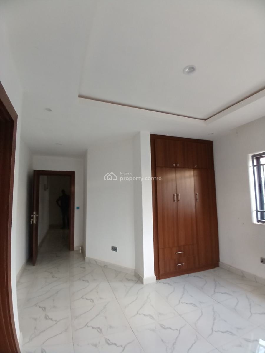 Well Built, Smart 3 Bedroom Block of Flat, Guzape Abuja Diplomatic Zone, Guzape District, Abuja, House for Rent