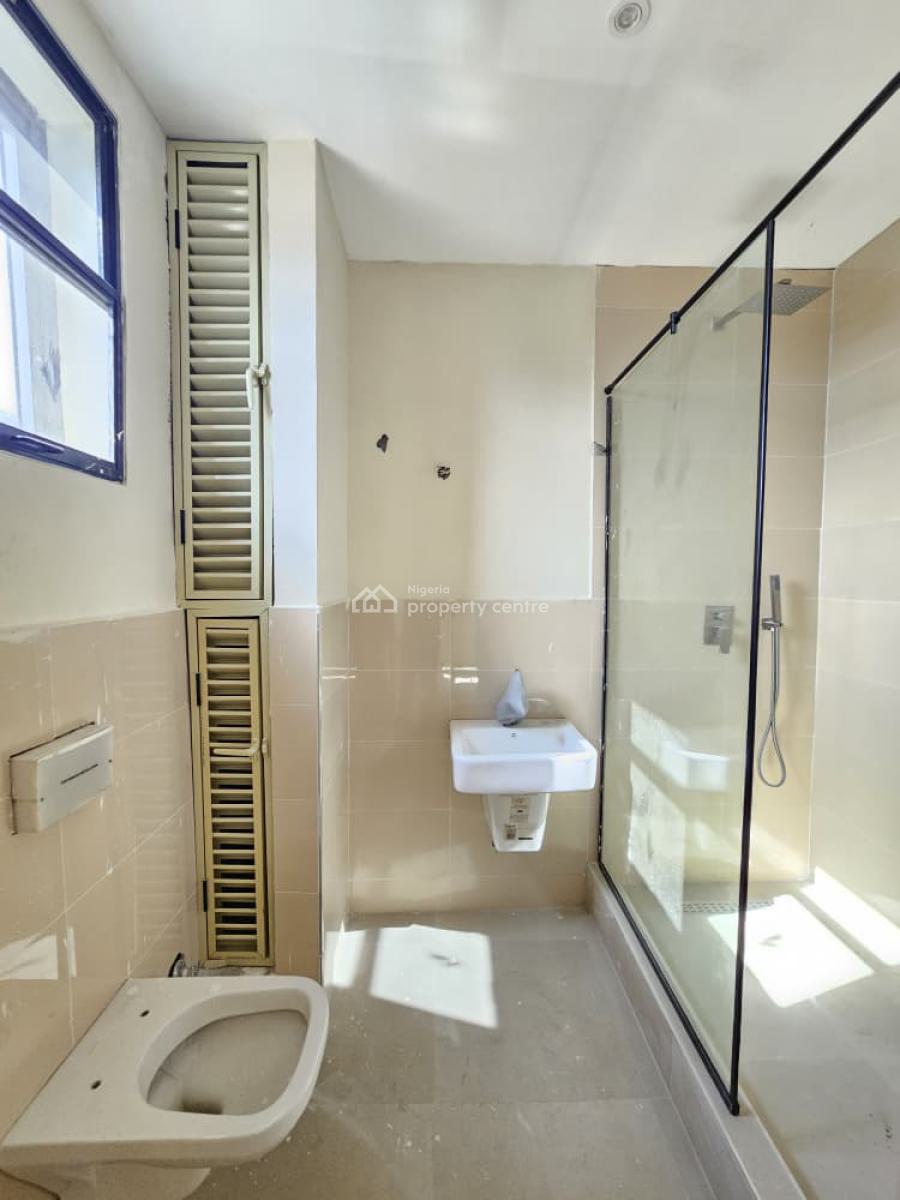 Outstanding Luxury Spacious 3 Bedroom Apartment with Bq, Lekki Phase 1, Lekki, Lagos, Flat / Apartment for Sale