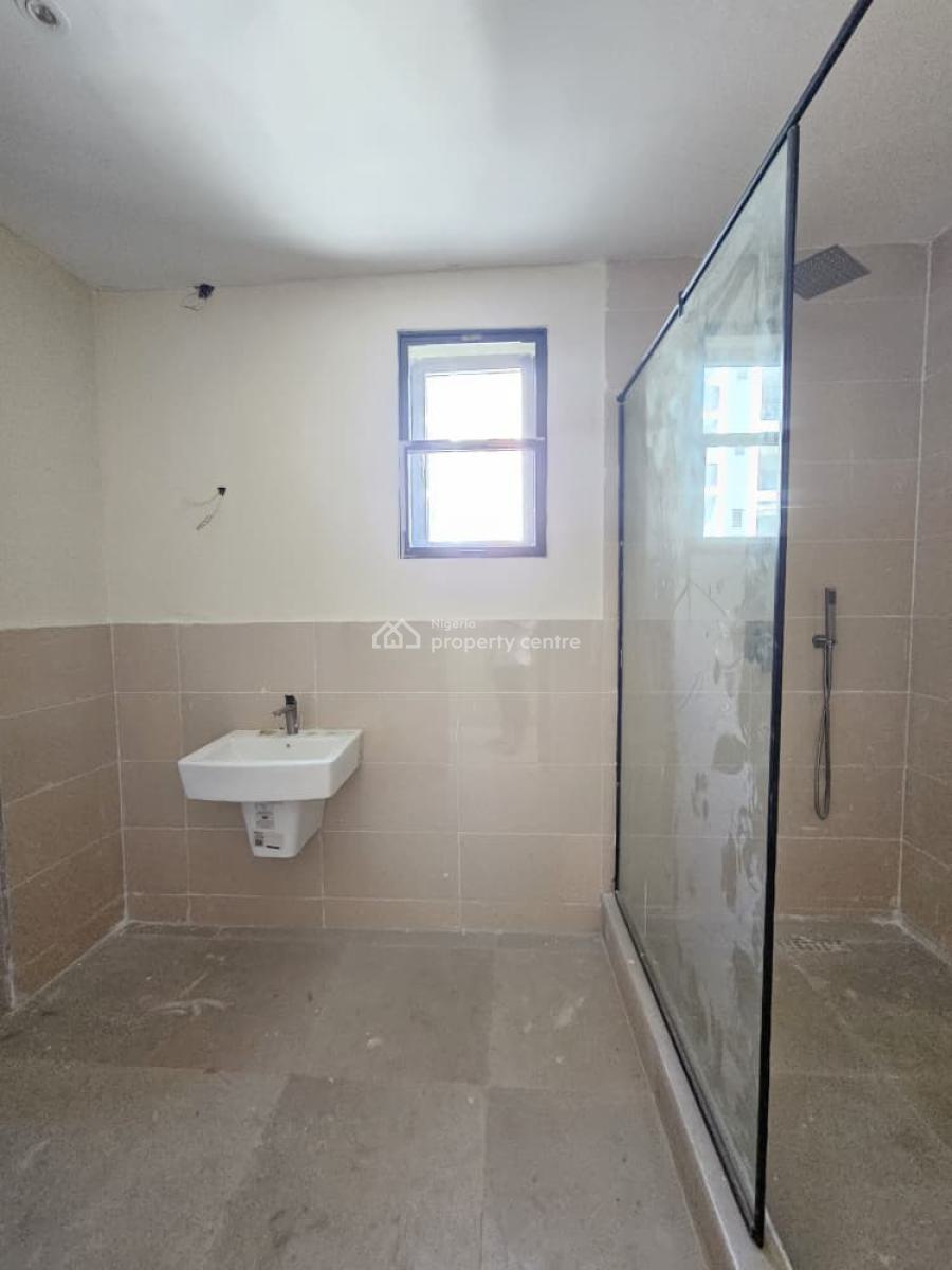 Outstanding Luxury Spacious 3 Bedroom Apartment with Bq, Lekki Phase 1, Lekki, Lagos, Flat / Apartment for Sale