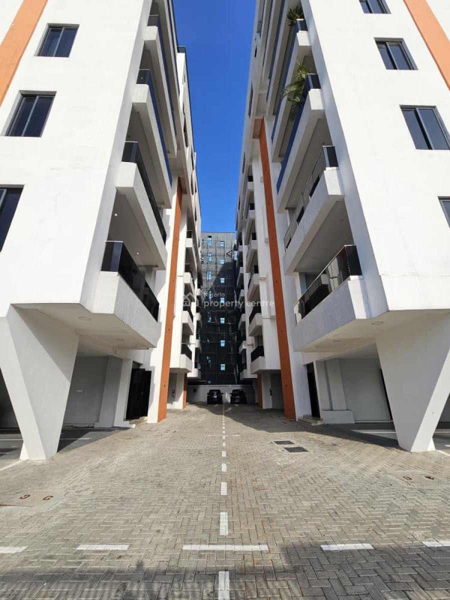 Outstanding Luxury Spacious 5 Bedroom Penthouse with Bq, Lekki Phase 1, Lekki, Lagos, Flat / Apartment for Sale