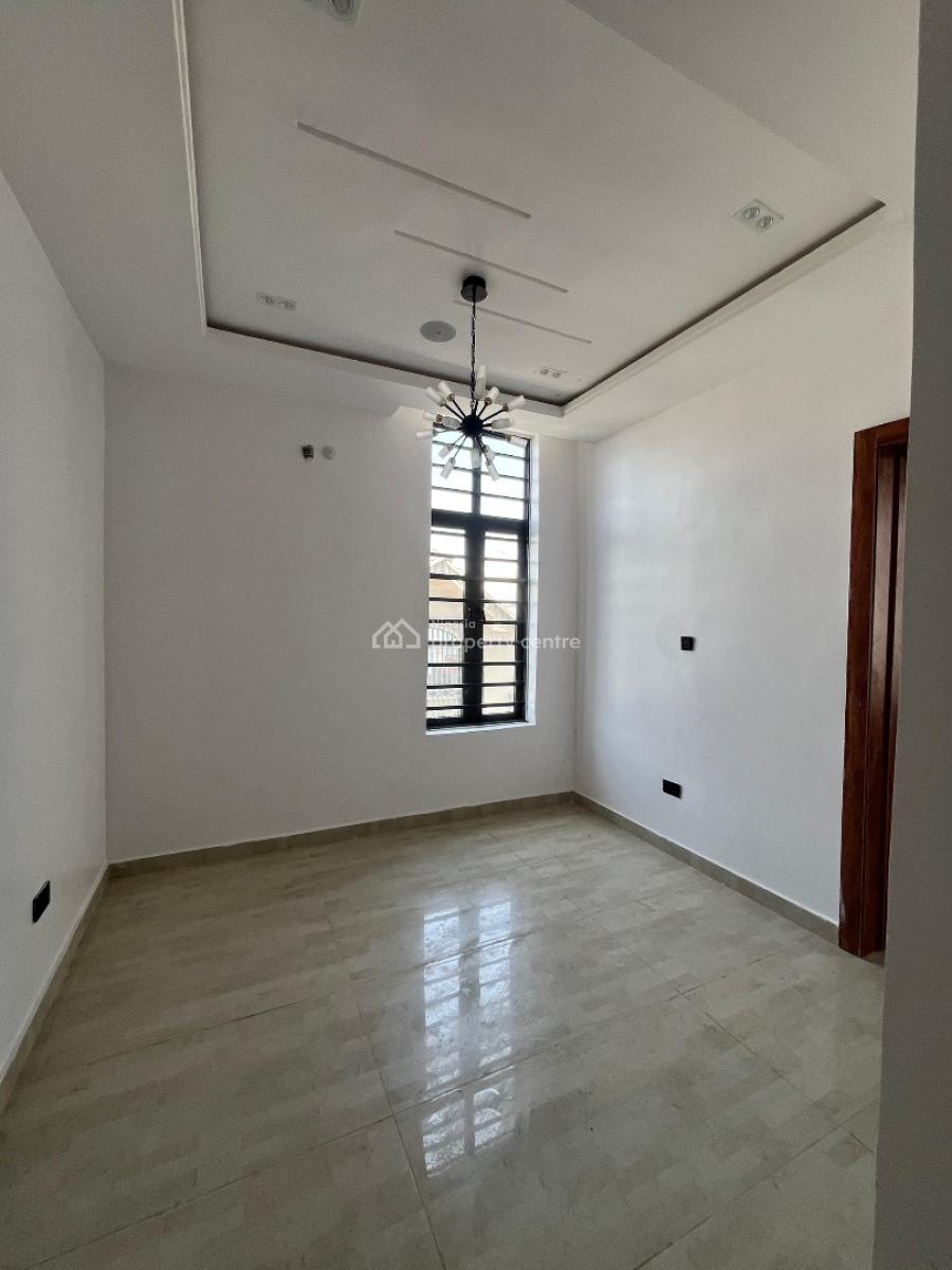 Neatly Built 5 Bedroom Fully Detached Duplex with Bq, Lekki Phase 1, Lekki, Lagos, Detached Duplex for Sale