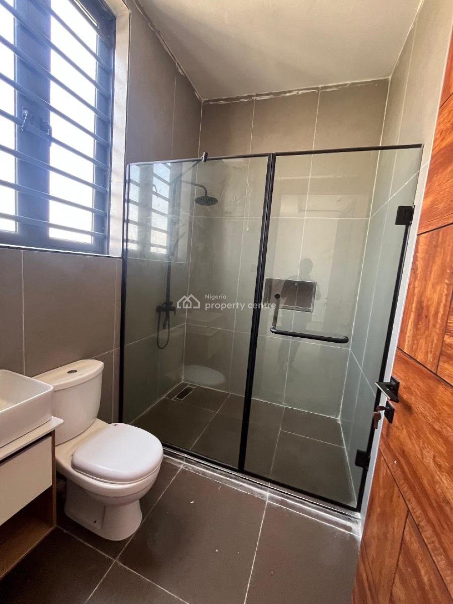 Neatly Built 5 Bedroom Fully Detached Duplex with Bq, Lekki Phase 1, Lekki, Lagos, Detached Duplex for Sale