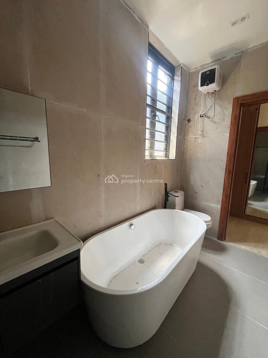 Neatly Built 5 Bedroom Fully Detached Duplex with Bq, Lekki Phase 1, Lekki, Lagos, Detached Duplex for Sale
