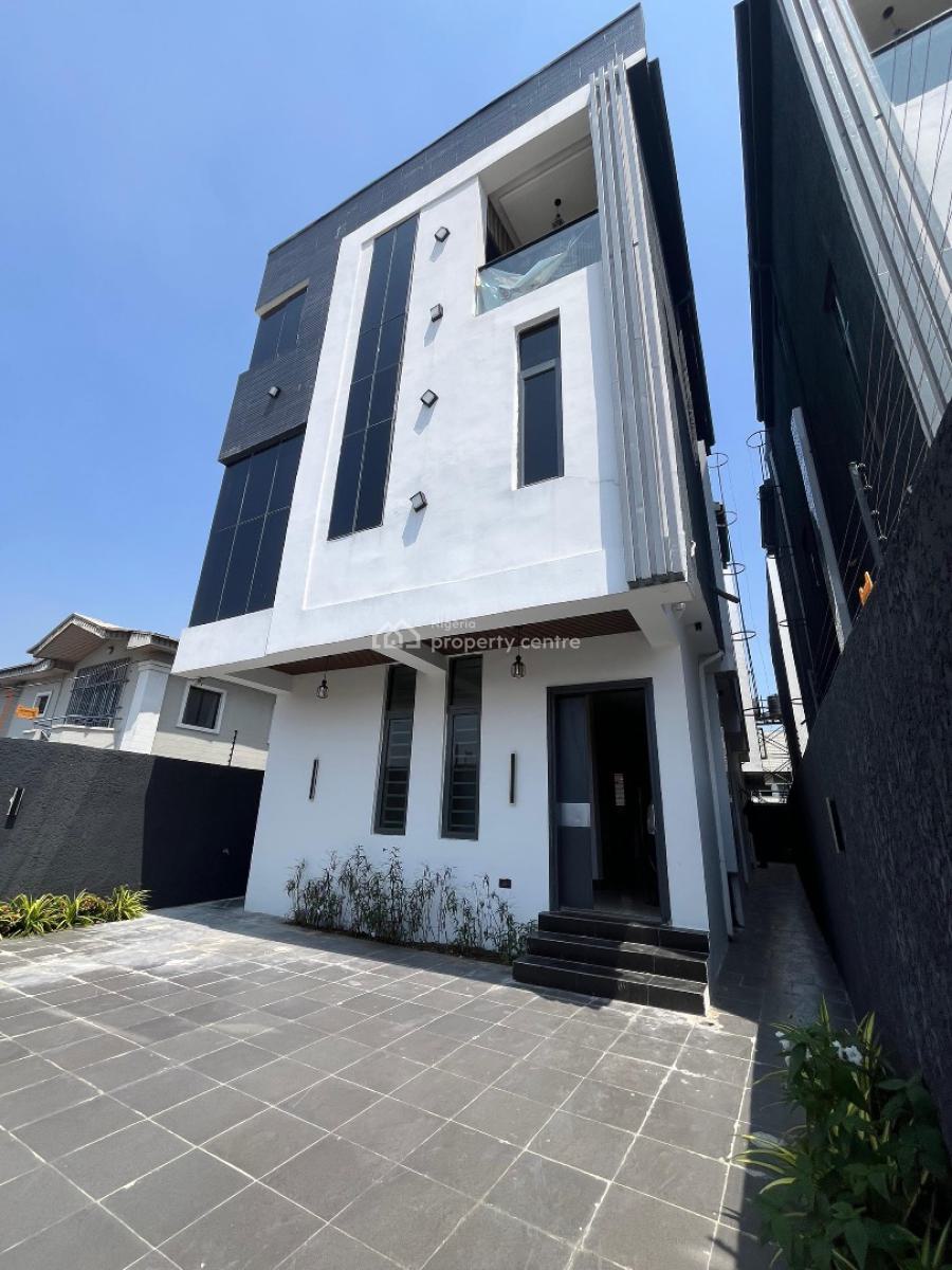 Neatly Built 5 Bedroom Fully Detached Duplex with Bq, Lekki Phase 1, Lekki, Lagos, Detached Duplex for Sale