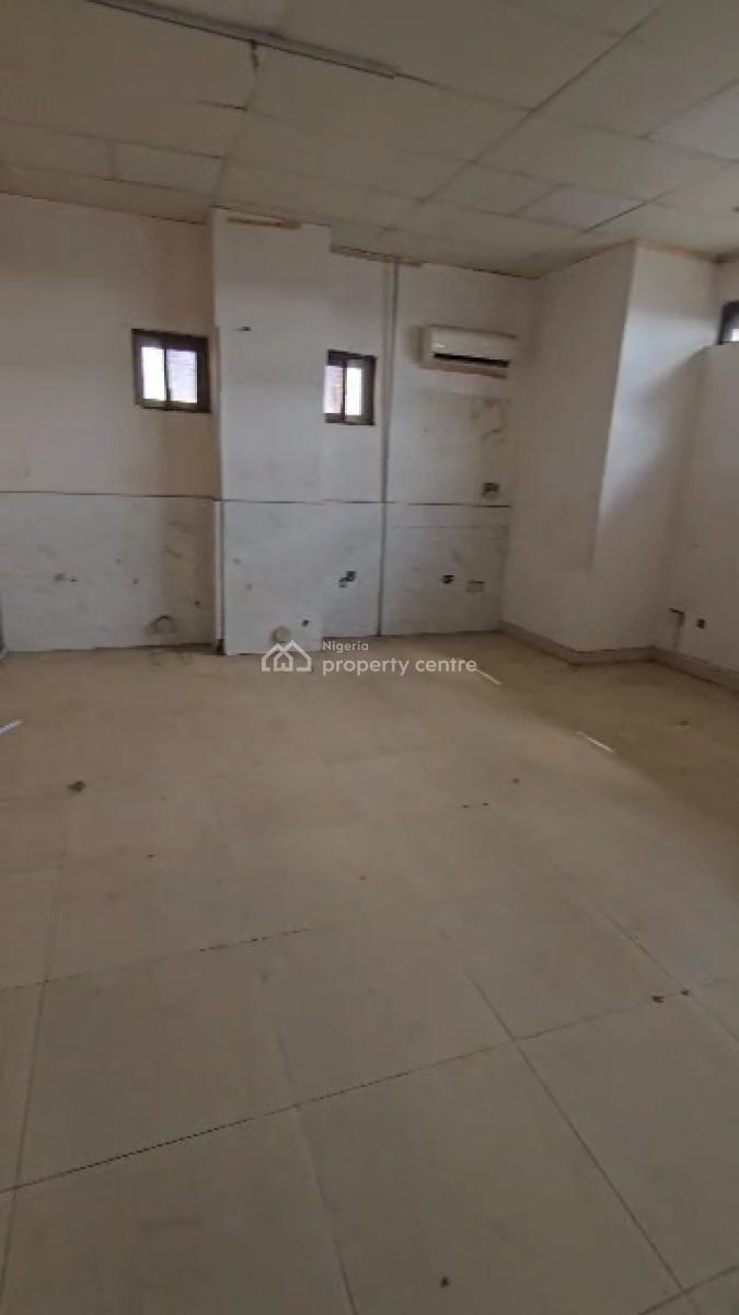 67sqm Open Plan Office Space, Ogudu Road, Ogudu, Lagos, Office Space for Rent