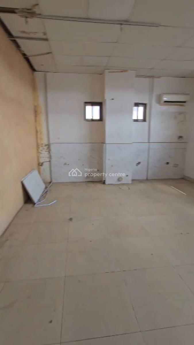 67sqm Open Plan Office Space, Ogudu Road, Ogudu, Lagos, Office Space for Rent