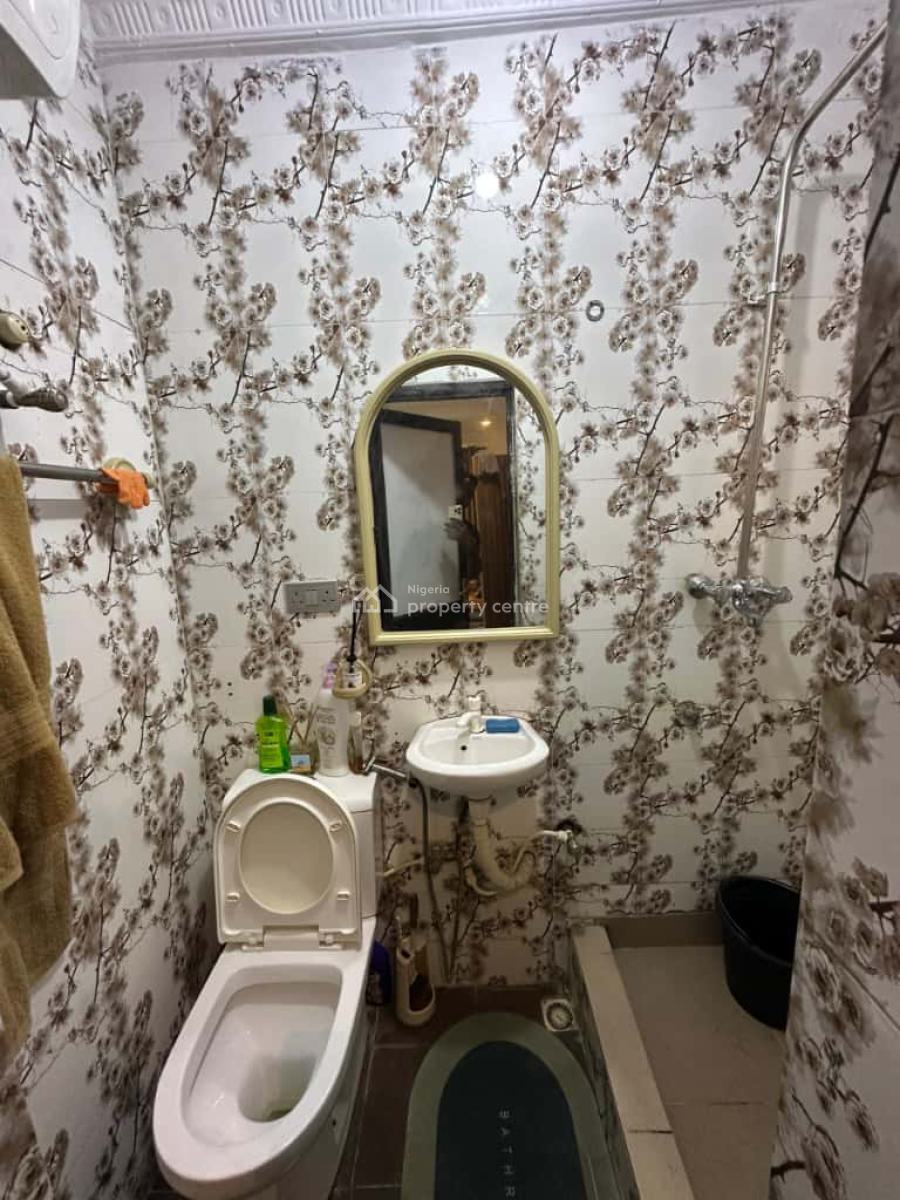 2 Bedrooms Apartment Available, Upstairs, Ologolo, Lekki, Lagos, Flat / Apartment for Rent