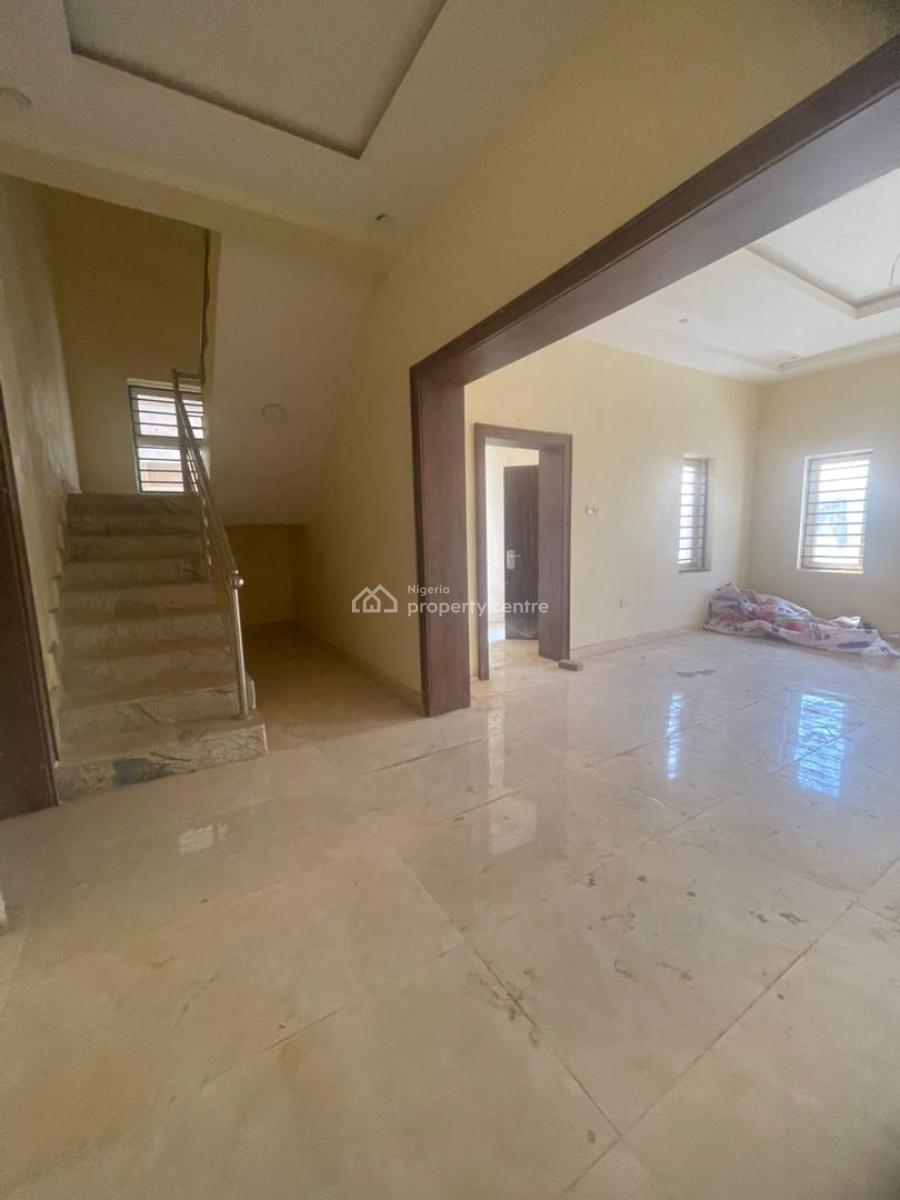 a Very Good Spacious 4-bedroom Terrace Duplex + 1 Bq, Gwarinpa, Abuja, Terraced Duplex for Rent