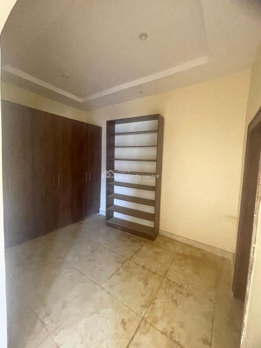 a Very Good Spacious 4-bedroom Terrace Duplex + 1 Bq, Gwarinpa, Abuja, Terraced Duplex for Rent