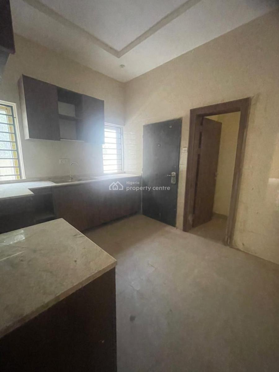 a Very Good Spacious 4-bedroom Terrace Duplex + 1 Bq, Gwarinpa, Abuja, Terraced Duplex for Rent