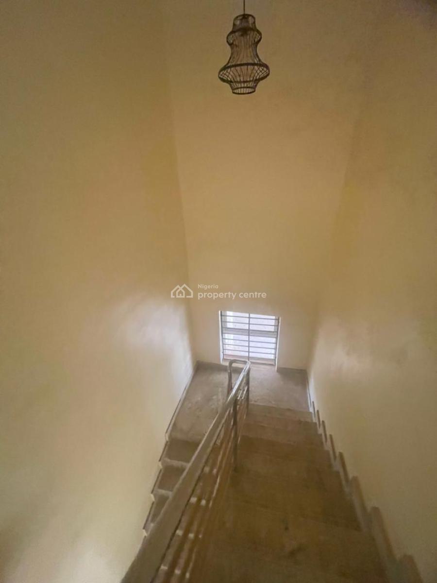 a Very Good Spacious 4-bedroom Terrace Duplex + 1 Bq, Gwarinpa, Abuja, Terraced Duplex for Rent