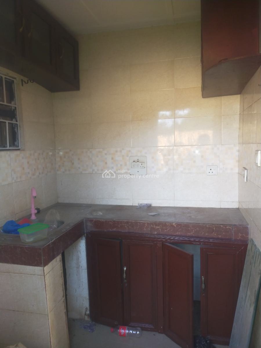 3 Bedrooms Bungalow, 16 Elemuren Grammar School, Oke-ota, Ikorodu, Lagos, Detached Bungalow for Rent