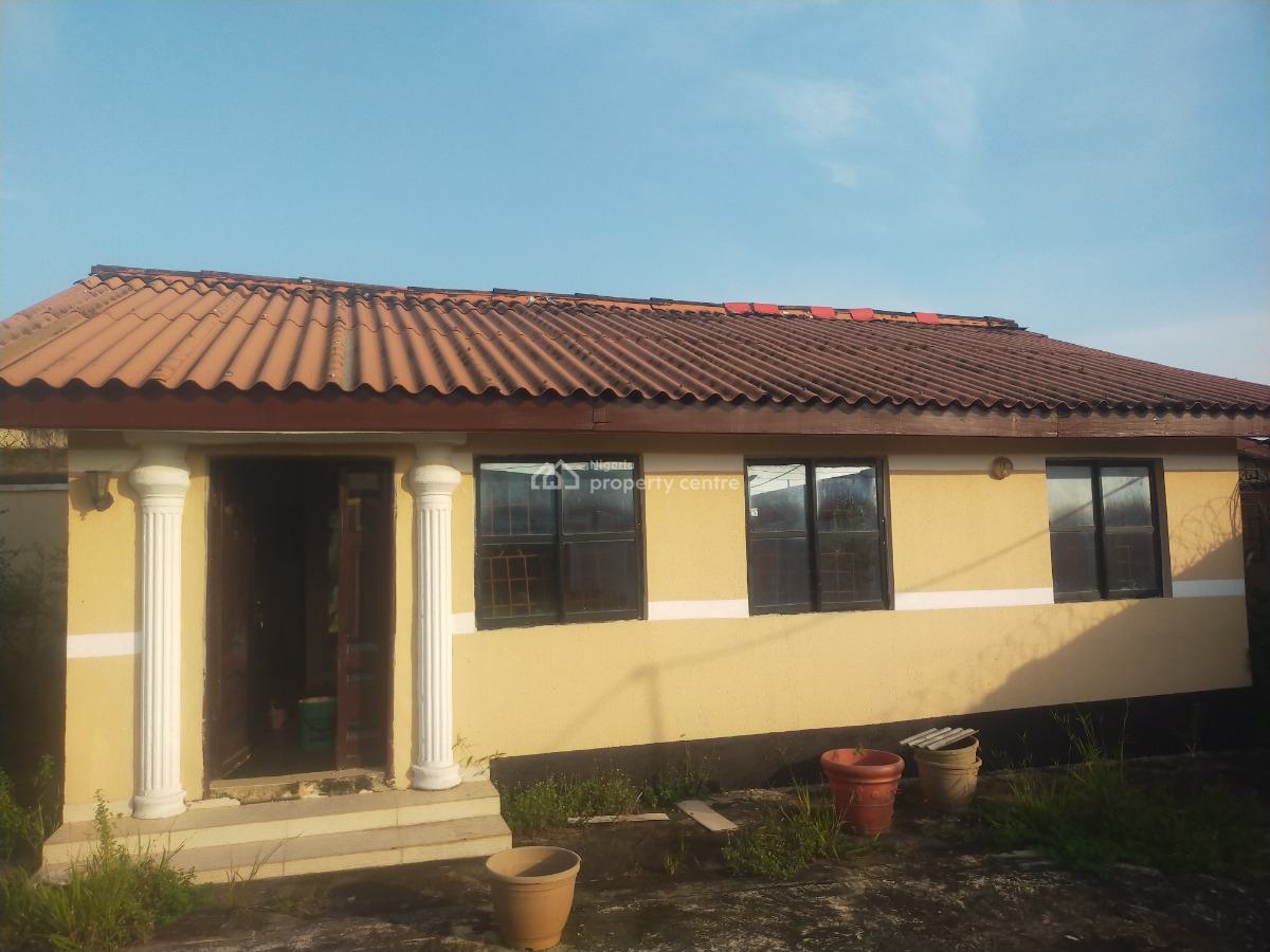 3 Bedrooms Bungalow, 16 Elemuren Grammar School, Oke-ota, Ikorodu, Lagos, Detached Bungalow for Rent