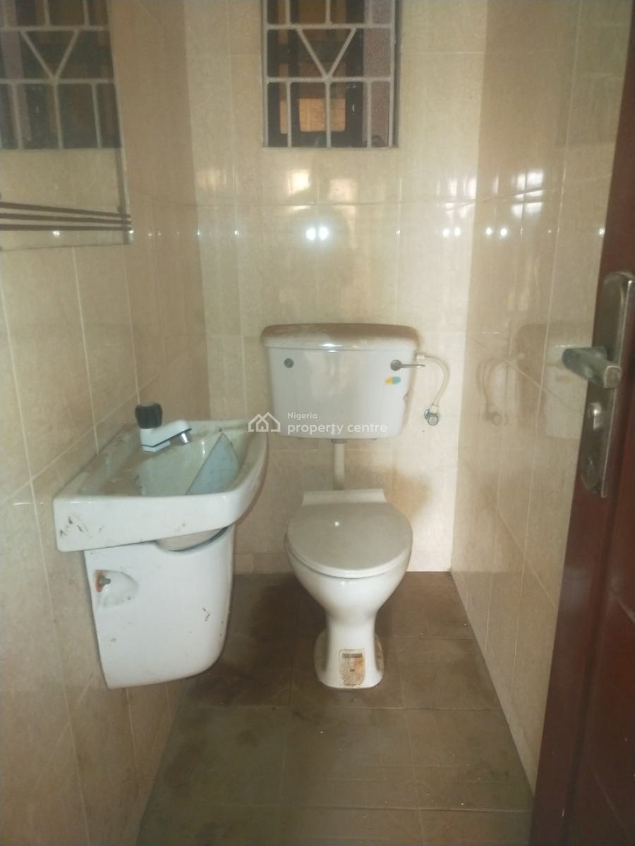 3 Bedrooms Bungalow, 16 Elemuren Grammar School, Oke-ota, Ikorodu, Lagos, Detached Bungalow for Rent