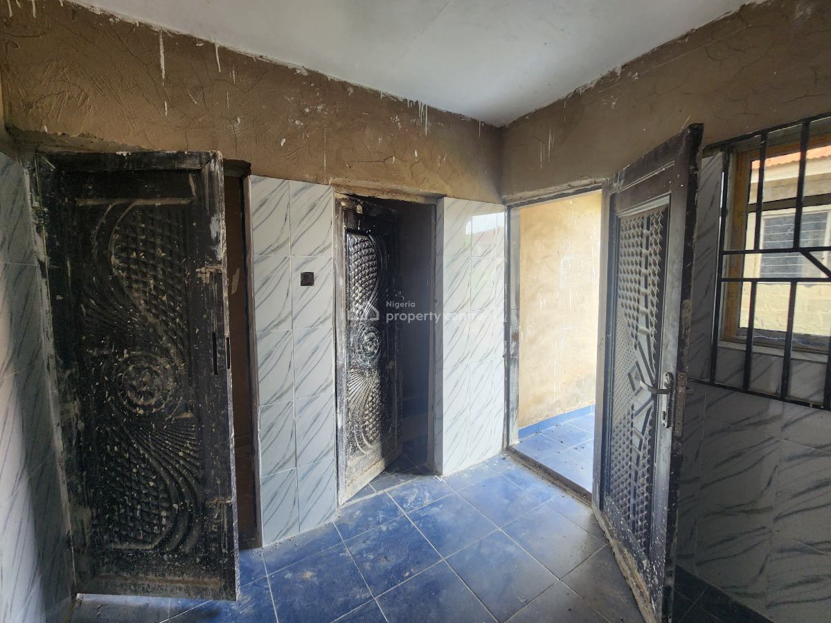 Three Bedroom Twin Flat with Reg/survey, Wakajaye, Iyana Church, Akobo, Ibadan, Oyo, Detached Bungalow for Sale