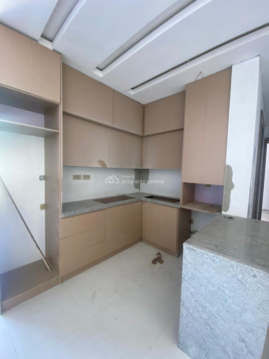 Newly and Luxurious 2 Bedroom Apartment Within a Serene, Lekki Phase 1, Lekki, Lagos, Flat / Apartment for Sale