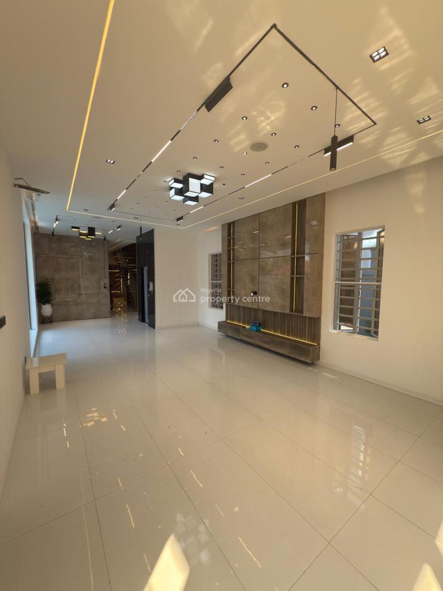 Beautiful 5 Duplex with Cinema,pool,gym,elevator, Lekki Phase 1, Lekki, Lagos, House for Sale