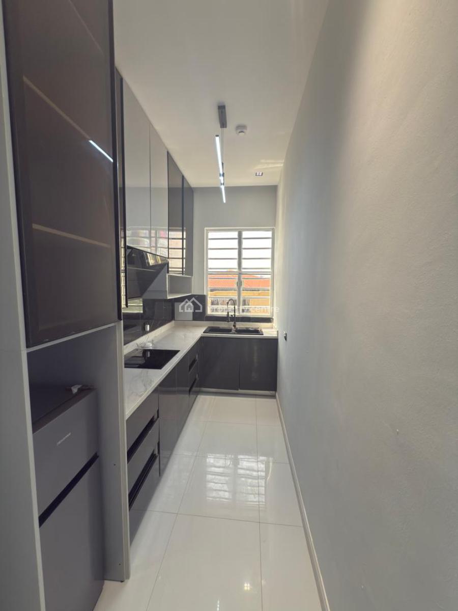 Beautiful 5 Duplex with Cinema,pool,gym,elevator, Lekki Phase 1, Lekki, Lagos, House for Sale