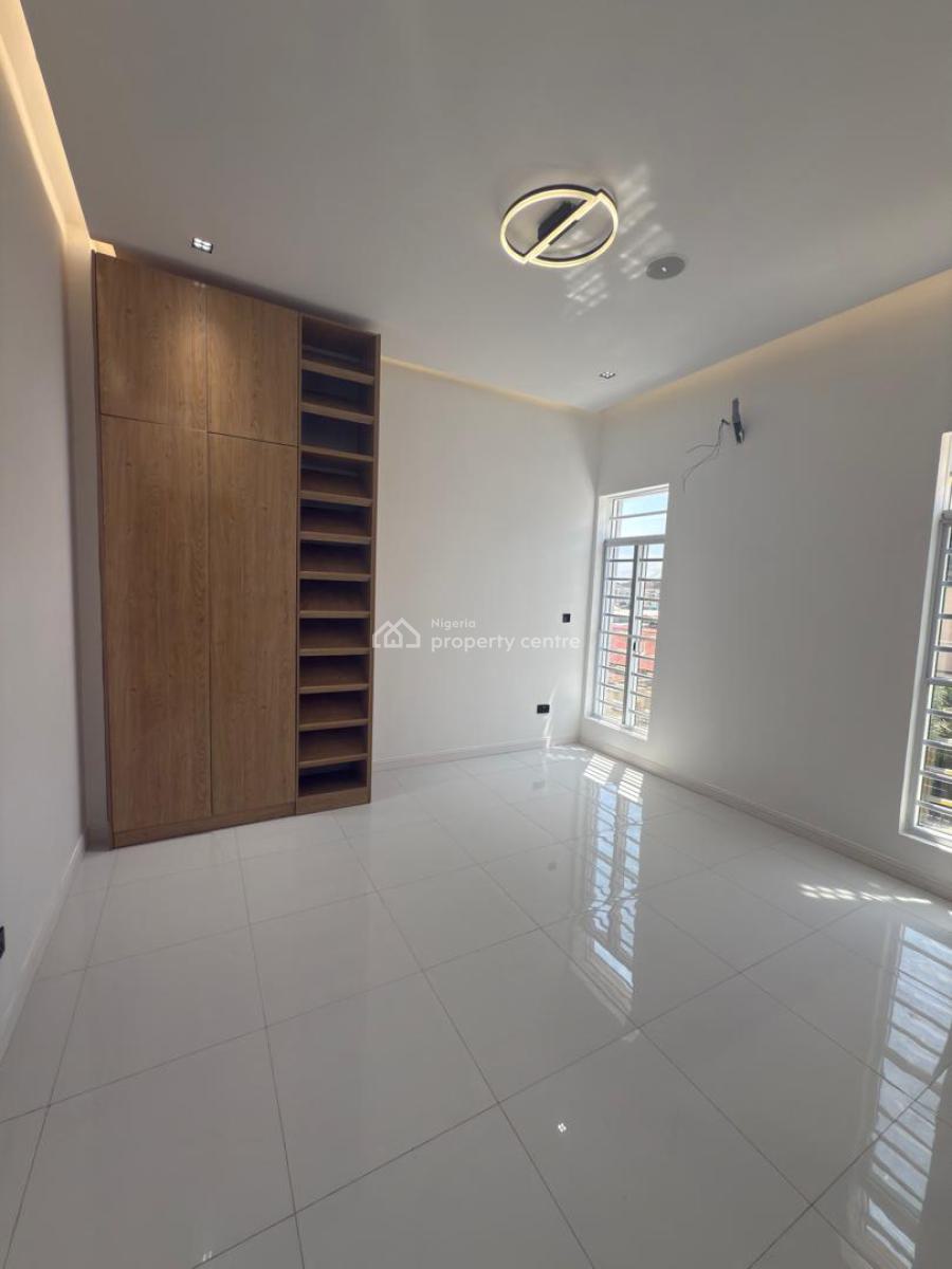 Beautiful 5 Duplex with Cinema,pool,gym,elevator, Lekki Phase 1, Lekki, Lagos, House for Sale