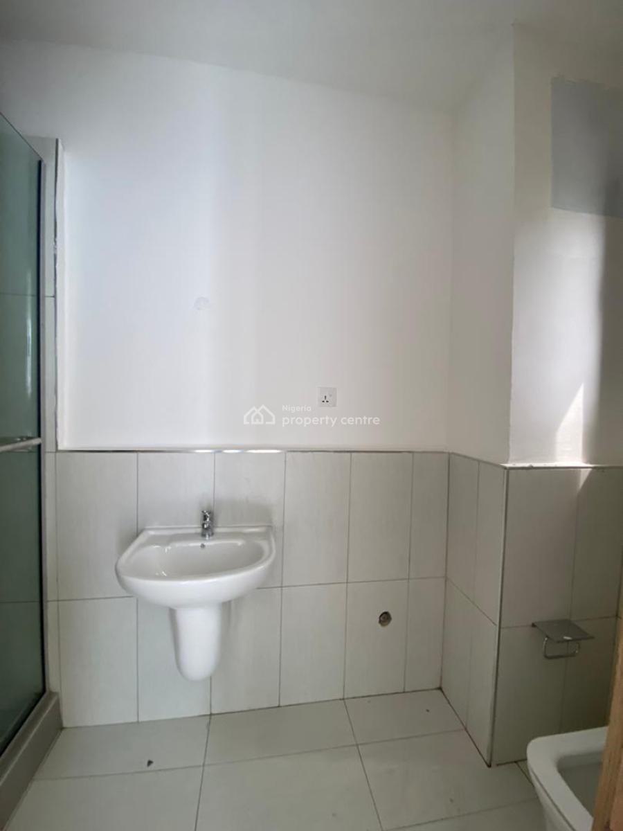 Magnificent 3 Bedroom Apartment with a Pool and an Elevator, Lekki Phase 1, Lekki, Lagos, Flat / Apartment for Sale