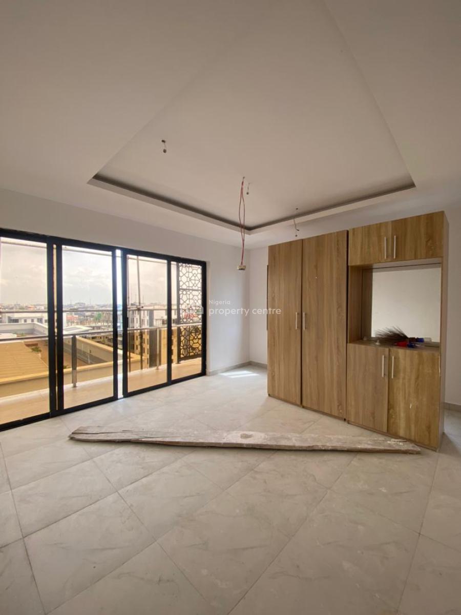 Magnificent 3 Bedroom Apartment with a Pool and an Elevator, Lekki Phase 1, Lekki, Lagos, Flat / Apartment for Sale