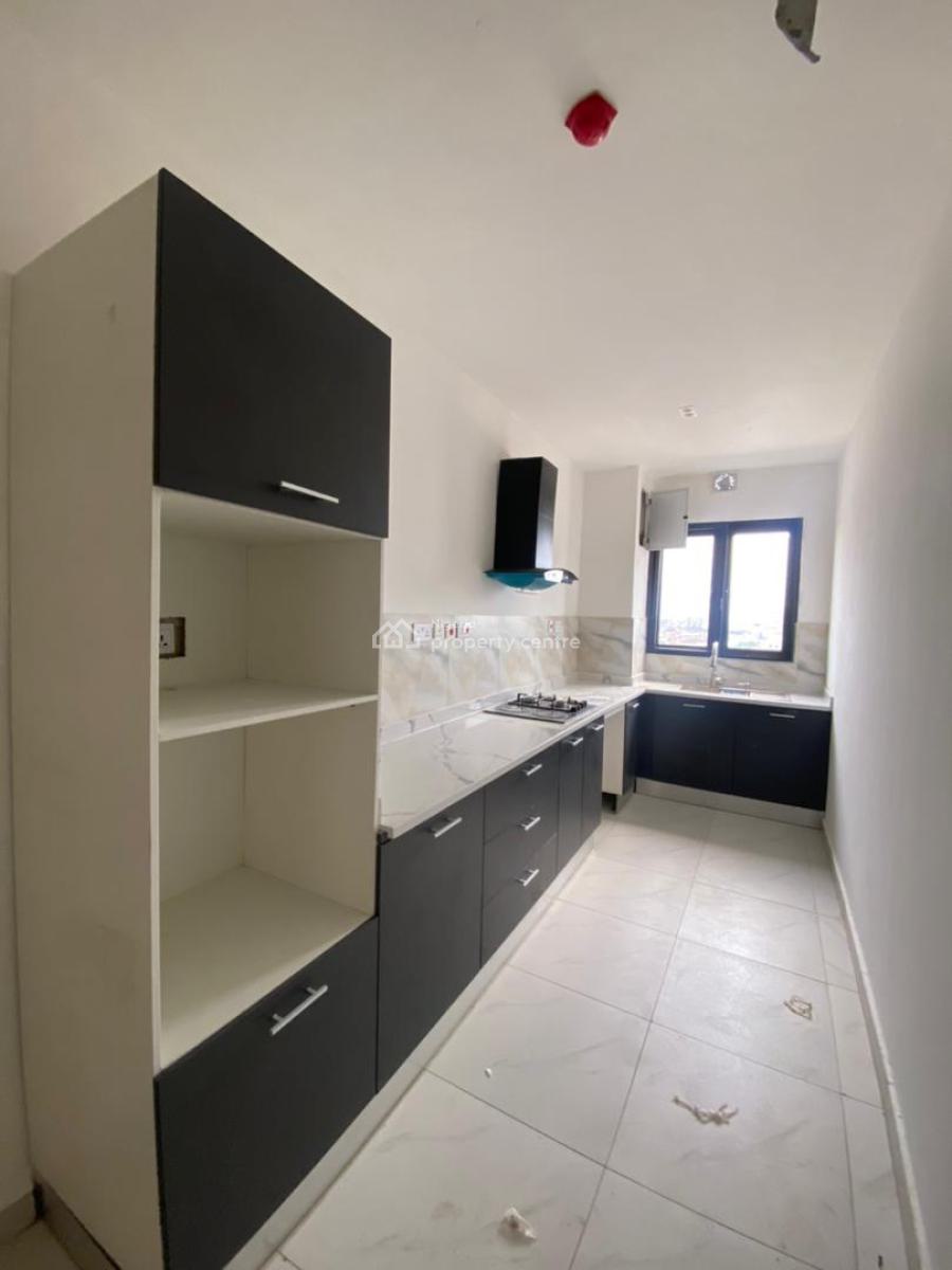Magnificent 3 Bedroom Apartment with a Pool and an Elevator, Lekki Phase 1, Lekki, Lagos, Flat / Apartment for Sale