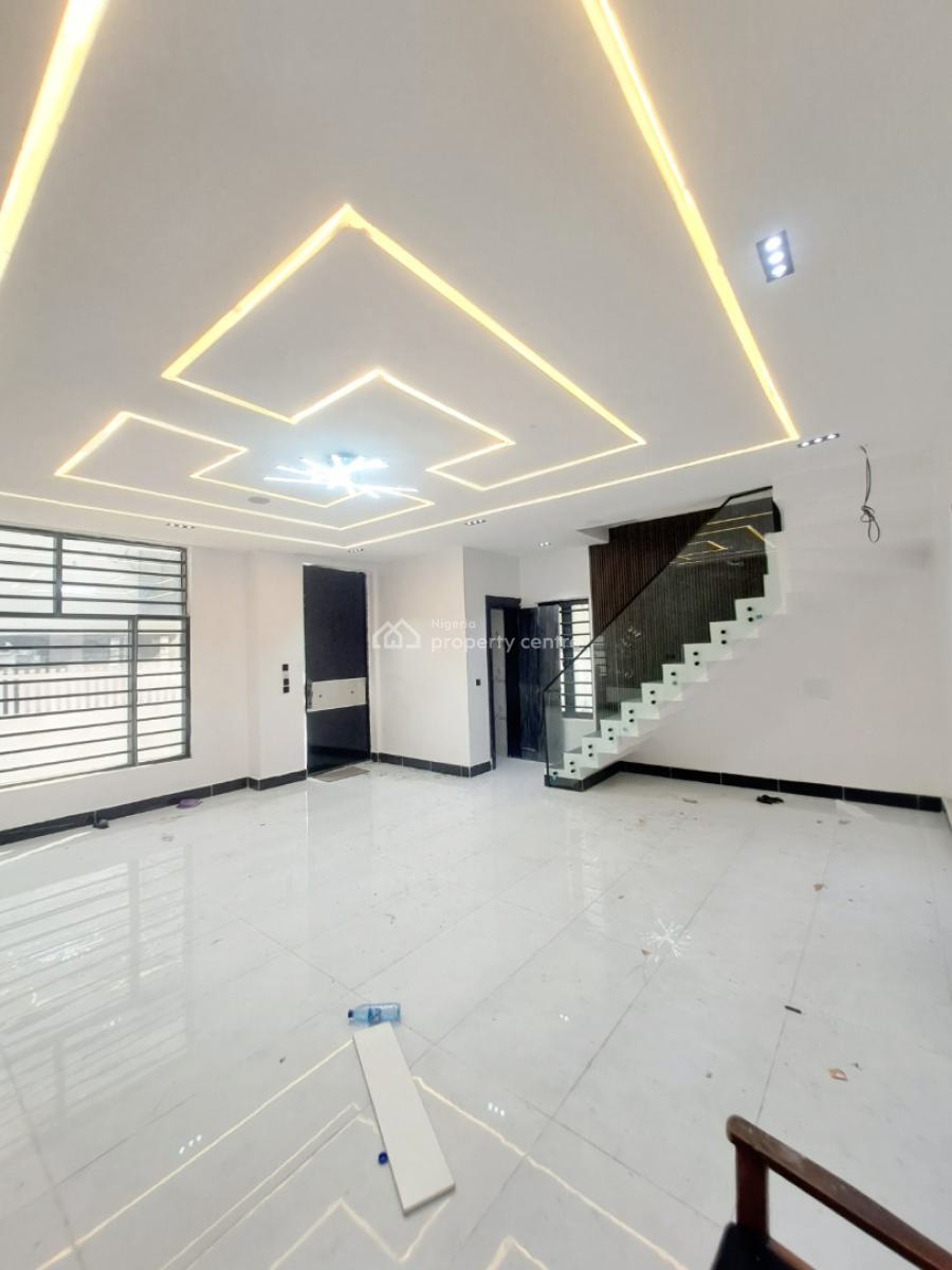 Beautiful Finished 5 Bedroom Detached with Bq & Pool, Ologolo, Lekki, Lagos, Detached Duplex for Sale
