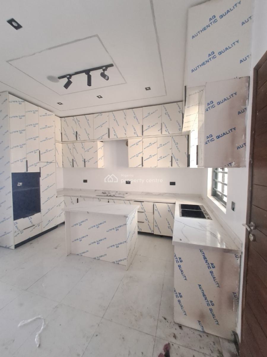 Beautiful Finished 5 Bedroom Detached with Bq & Pool, Ologolo, Lekki, Lagos, Detached Duplex for Sale