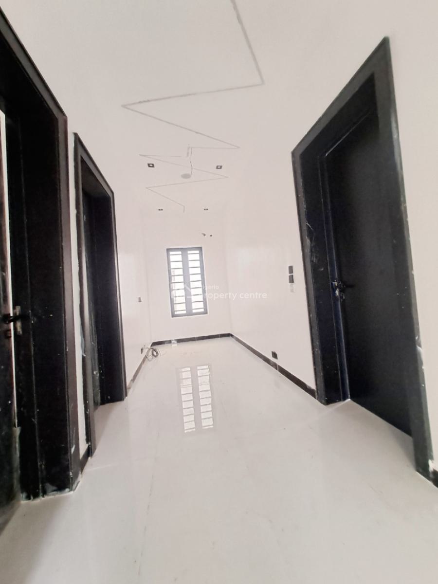 Beautiful Finished 5 Bedroom Detached with Bq & Pool, Ologolo, Lekki, Lagos, Detached Duplex for Sale
