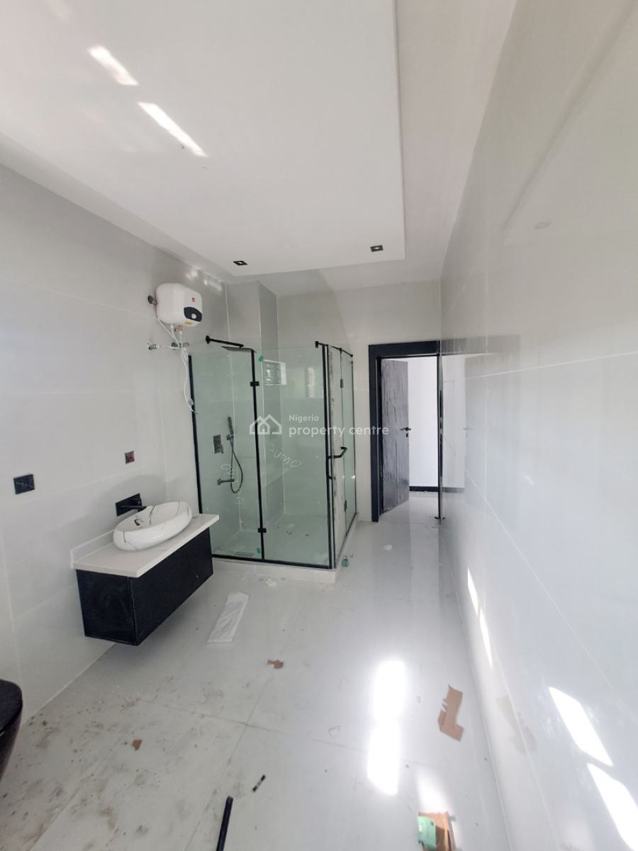 Beautiful Finished 5 Bedroom Detached with Bq & Pool, Ologolo, Lekki, Lagos, Detached Duplex for Sale