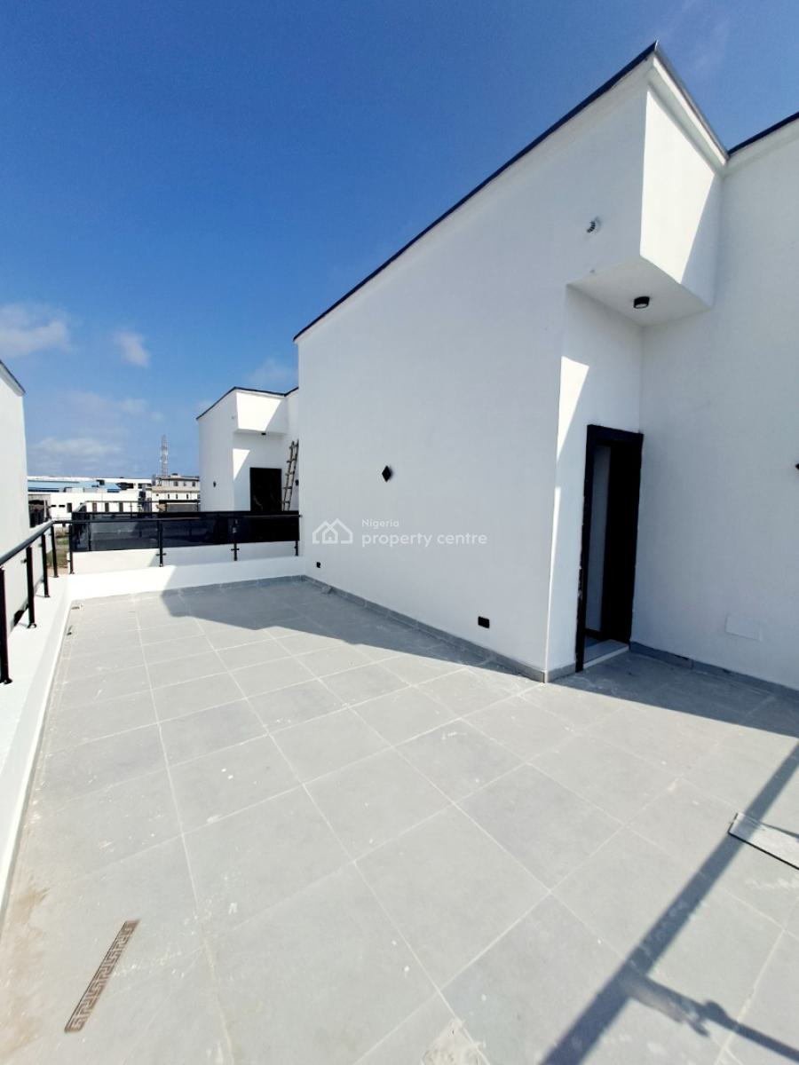 Beautiful Finished 5 Bedroom Detached with Bq & Pool, Ologolo, Lekki, Lagos, Detached Duplex for Sale