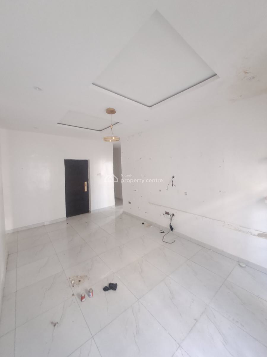 Well Built 2 Bedroom Apartment in a Serene Environment, Ologolo, Lekki, Lagos, Flat / Apartment for Rent