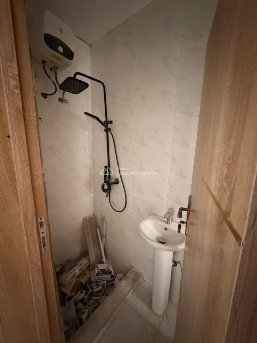 Well Built 4 Bedroom Terrace Duplex with Bq in a Gated Estate, Agungi, Lekki, Lagos, Terraced Duplex for Rent