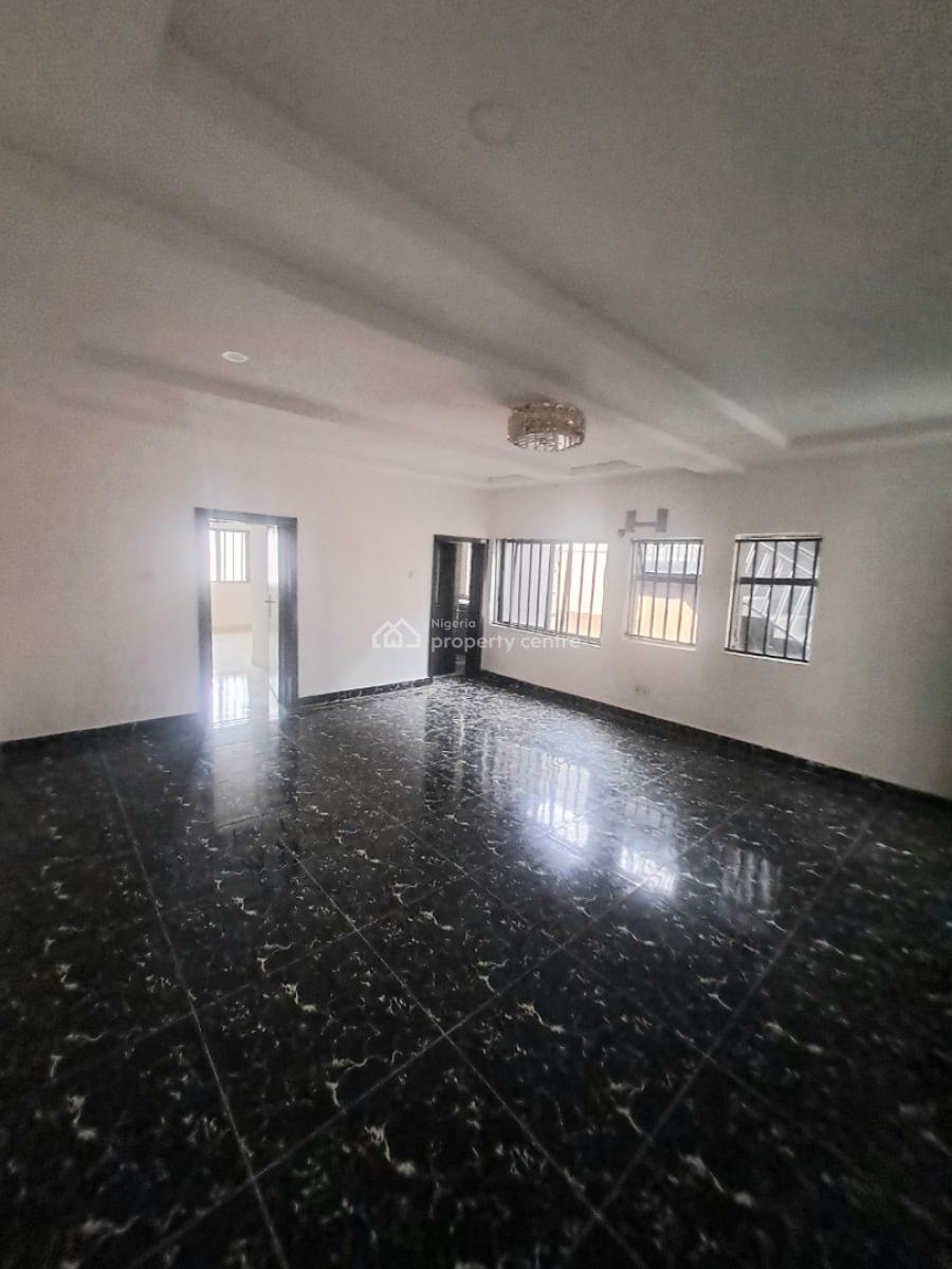 Renovated 3 Bedroom Apartment, Lekki Phase 1, Lekki, Lagos, Flat / Apartment for Rent
